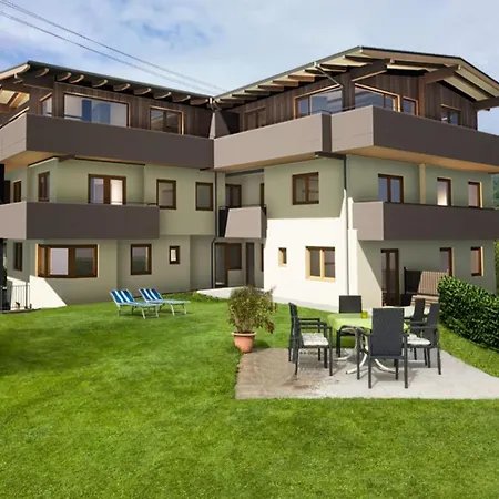 In With Parking Lägenhet *