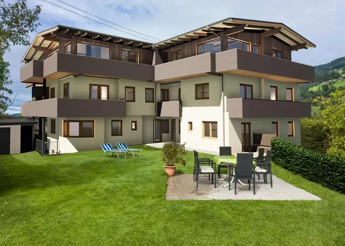 In With Parking شقة