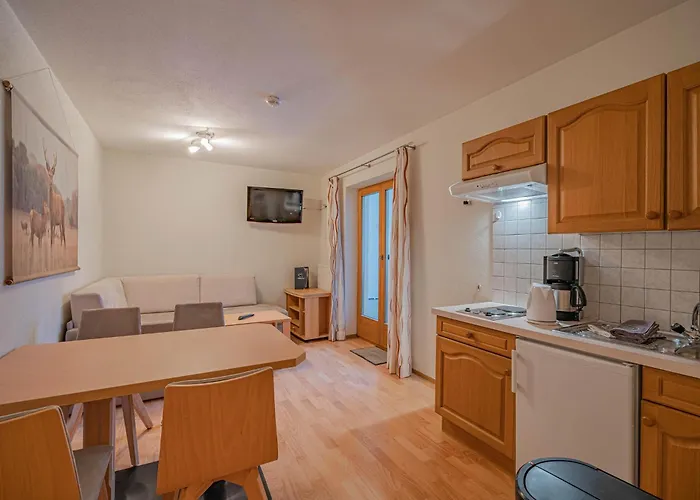 Apartment In With Parking Brixen im Thale
