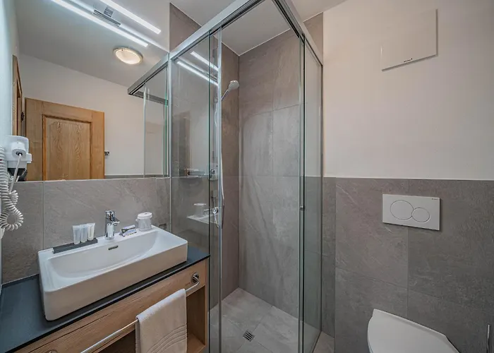 In With Parking Apartment *