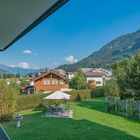In With Parking Apartment Brixen im Thale